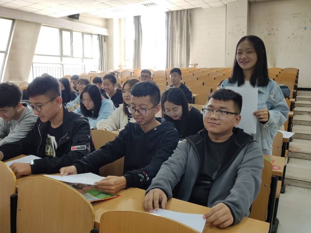 【完满班级】尝聆青年之声 歌赞祖国伟盛——大数据学院、信息工程学院计科1703班举办完满班级活动