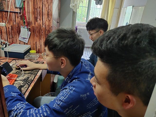 【完满班级】以自然之道 养自然之身——艺术传媒学院环设1801班篮球比赛观摩活动