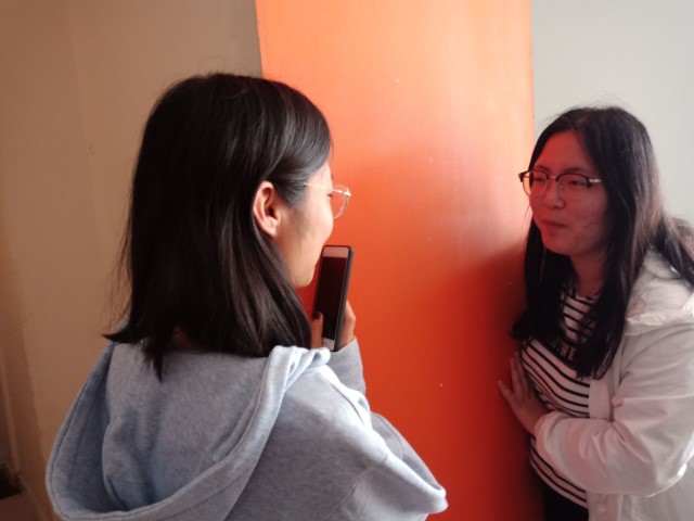 【完满班级】默契配合 与君共乐——经济与管理学院区域1701班举办传声筒比赛