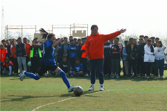 第三届“新生杯”足球联赛圆满落幕