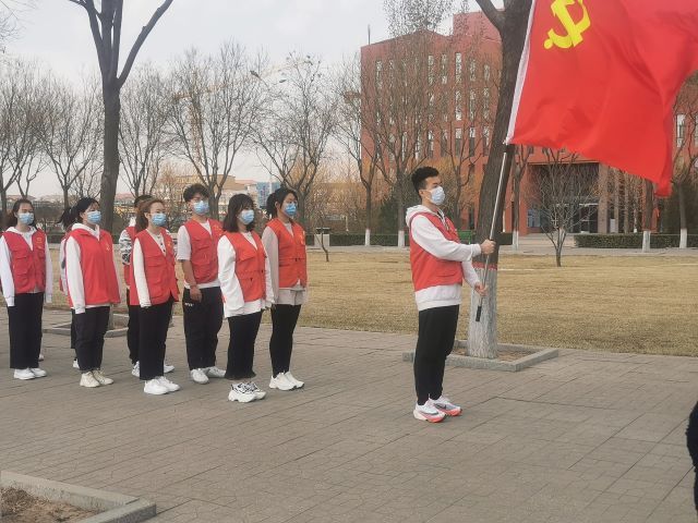 为春日添一抹雷锋红——“唱红色旋律 传雷锋精神”红色音乐传承活动