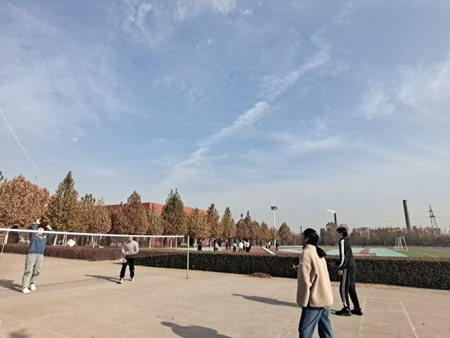 【完满班级】“谁与争锋 力争上游”——艺术传媒学院数字媒体艺术2001班羽毛球竞赛