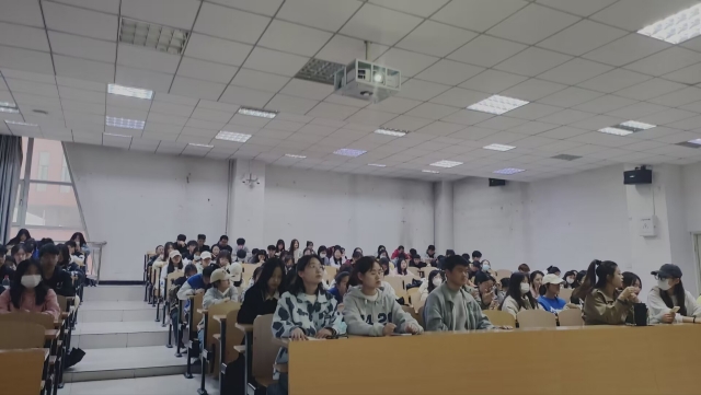 【社团快讯】书籍推荐官 品味书香气——书籍推荐官:哪本书是你的朱砂痣