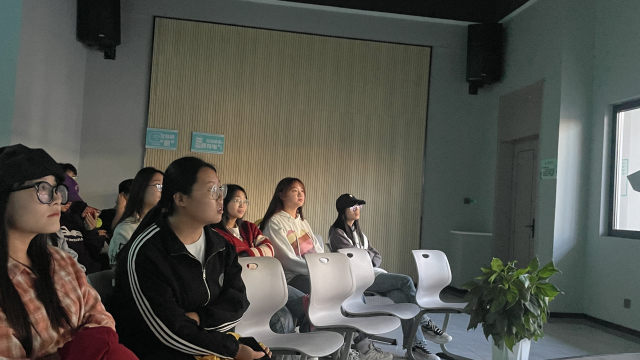 【完满团支部】探索未知宇宙 共赏科幻未来——淬炼·国际商学院审计2202班完满团支部活动