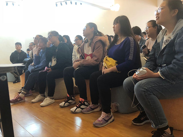 【完满班级】自是年少 韶华倾负——食品与环境学院动医1803班级青春电影赏析活动