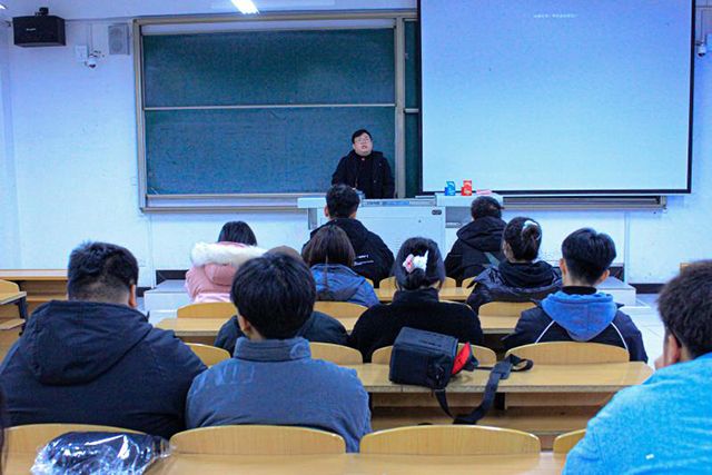 【青马工程】嚯 这碗领导力大补汤 体验不一样——第十三期“青马工程”完满教育学生骨干培训计划“知行班”系列活动——领导力干部培训