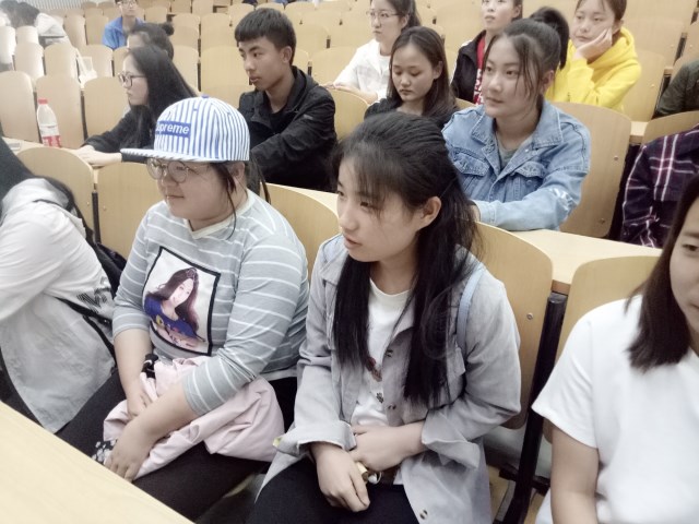 【主题团日】五四青春赤子梦 不负少年青云志——经济与管理学院开展系列主题团日活动