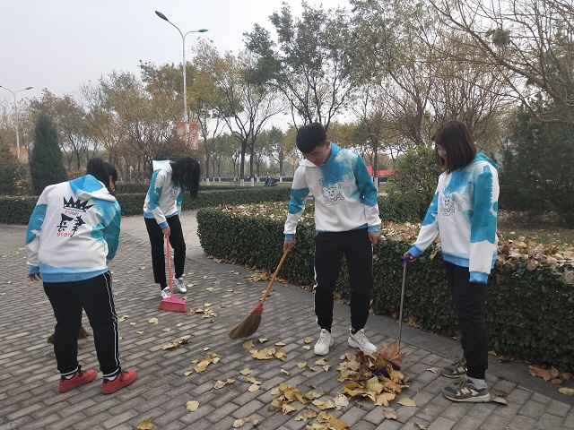 【完满班级】学雷锋 净校园——环设1804“校园清洁 你我共有”11月完满班级活动