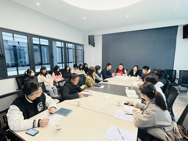 对接项目资源 打造精美社区——太谷区团委书记与淬炼学子共绘志愿蓝图