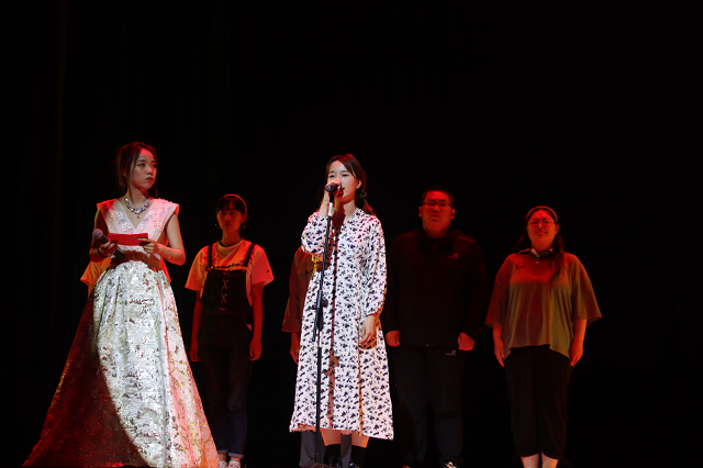 【戏剧节】第九届“魅夜乌马河”戏剧节闭幕颁奖晚会圆满落幕