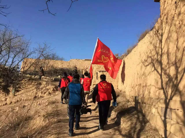 行走的力量第34期：青年志愿者第四次走进龙门村