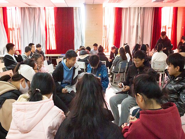学长计划第919期:这个冬天遇不见心软的神 来邂逅超级榜样——艺术传媒学院“榜样成长 励志人生”超级学长系列活动第三十期
