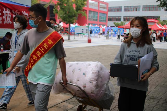 【迎新纪实】提起行囊 梦想在此启程——智能工程学院2021级迎新