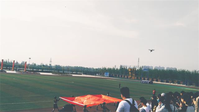 【完满班级】以梦为马 奔跑接力获突破 振奋人心——淬炼商学院四月完满班级主题活动（二十）