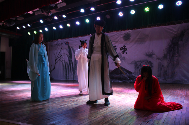 【剧评】曼妙青春 轻舞飞扬——第六届“魅夜乌马河”校园戏剧节5月14日剧评集锦