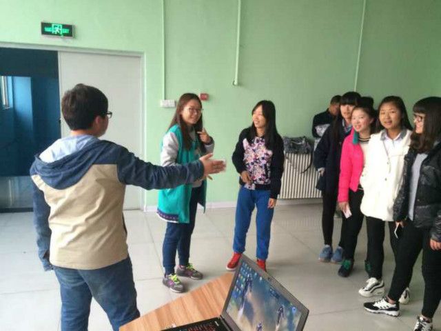 【完满班级】影名千千结 情谊绕指柔——经管1502班“经典猜影名”完满班级活动