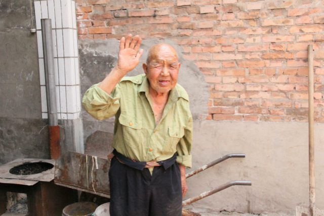 【三下乡】寻访抗战足迹 致敬革命老人