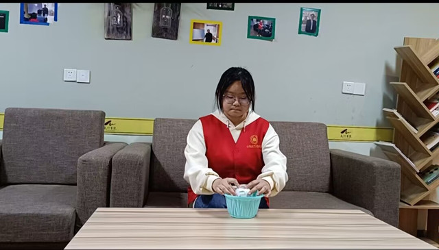 童心探奇 七彩科普——商务英语学院第三期七彩泡泡课堂之童心飞扬 放飞梦想