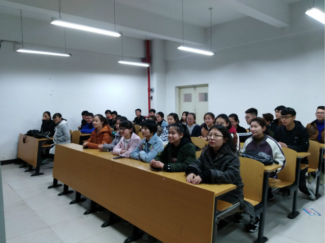 【完满班级】真情叙述 致敬雷锋——经济管理系国贸1701班举办“三月 讲出你记忆中的雷锋故事”完满班级活动