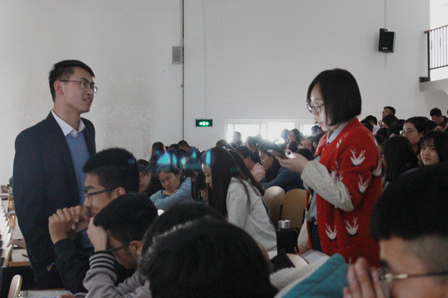 【完满班级】真人图书馆:免费借阅不一样的人生经历
