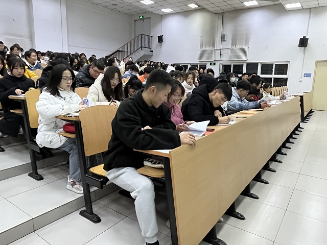 【辅导员说完满】学以载道 诚信为本——食品与环境学院2021级辅导员说完满活动