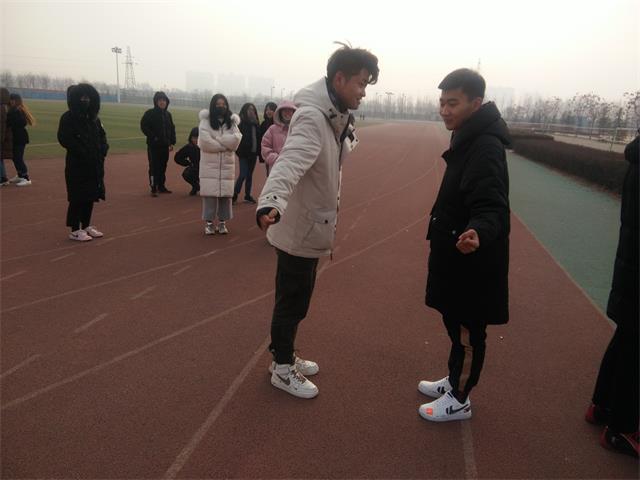 【完满班级】落拓不羁 展翅高飞——艺术传媒学院环设1702班举办完满班级活动