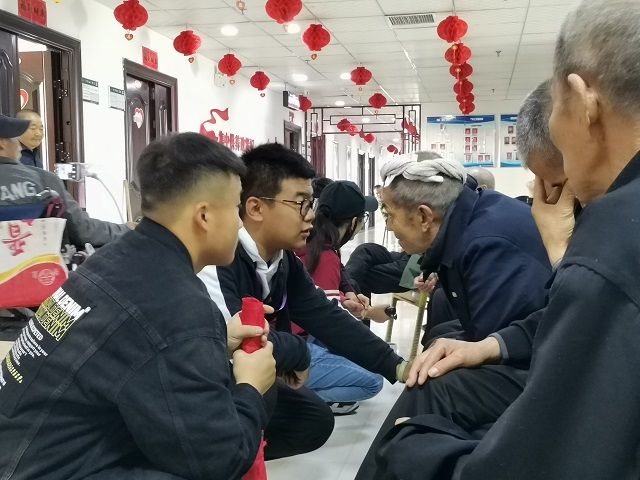 学长计划第676期:老有所依 爱满夕阳——食品与环境学院“学长计划·百花讲堂”第83期