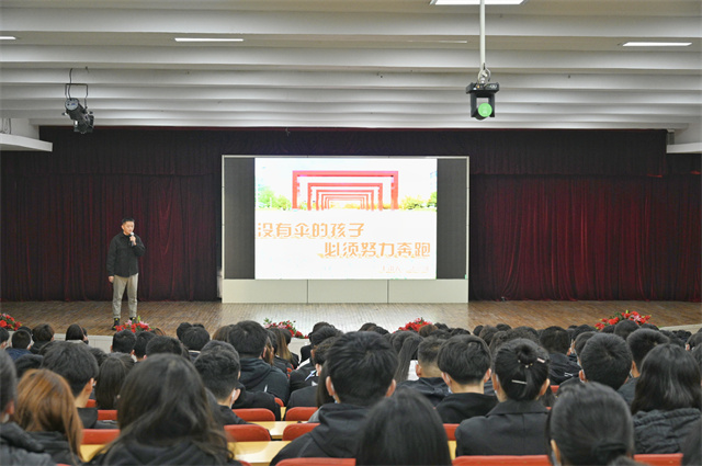 志难挫 鹰击长空万里阔——智能工程学院完满教育学生骨干培养计划