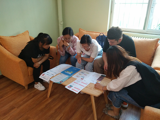 【完满班级】简自我风采 历职场未来——艺术传媒学院视觉1501班“简历大赛”完满班级活动