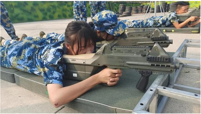多彩军训 展现别样风采——21级智院学子军训纪实