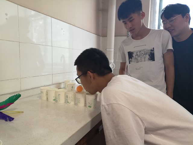 【完满班级】团结一心 趣味接力——数字1801班完满班级