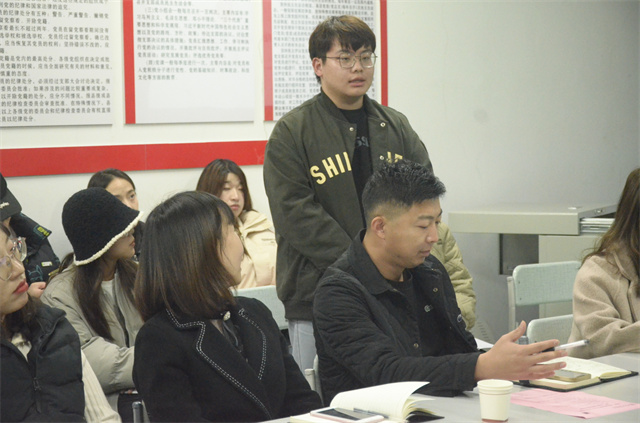 齐心共协力 扬帆奋启航——淬炼·国际商学院2022-2023年第一学期中期座谈会