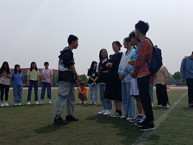 【完满班级】精诚团结 和衷共济——食品与环境学院生技2001班完满班级活动