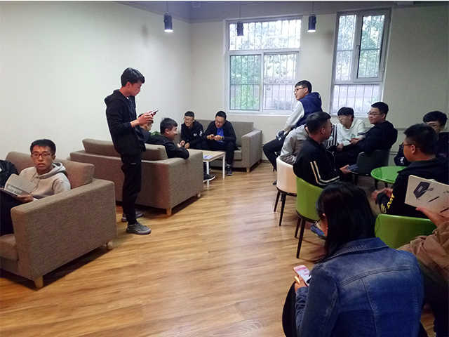 【完满班级】成长第一步 学会感恩——信息工程学院网工1801“起航我的大学生活 学会成长”活动