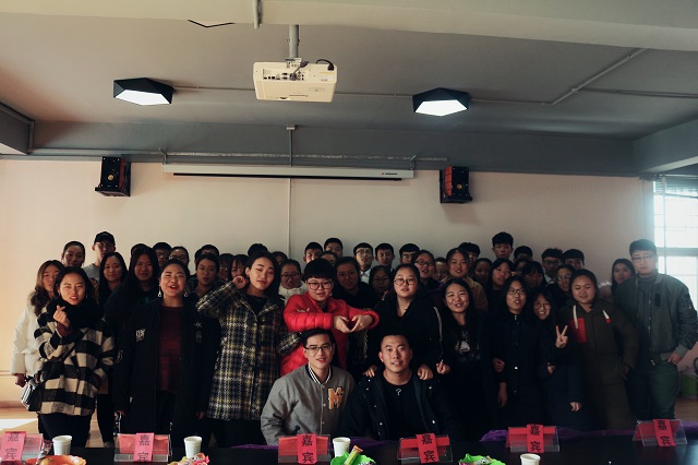 主播大咖登场 无敌舍友大比拼——环科系首届“微宿舍”网络直播大赛