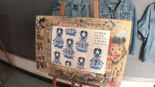 以画笔勾勒创意 让色彩照亮信院——第三届“炫彩信院”创意涂鸦大赛