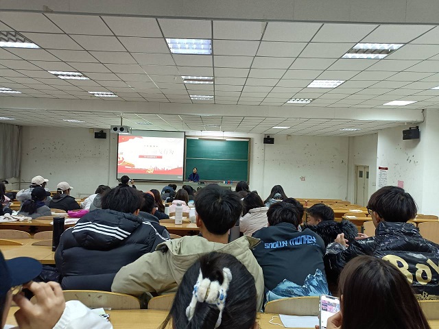 【辅导员说完满】砥砺前行 奋发有为——远景学院2021级主题年级会