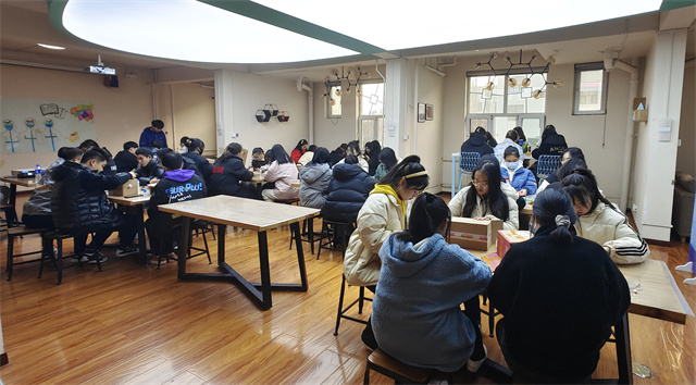 【完满班级】心灵手巧 变废为宝——淬炼·国际商学院财务2101班完满班级活动