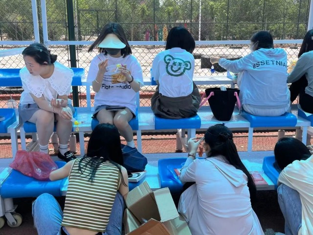 踔厉奋发新征程 劳动铸就中国梦——商务英语学院五月下旬完满团支部活动集锦