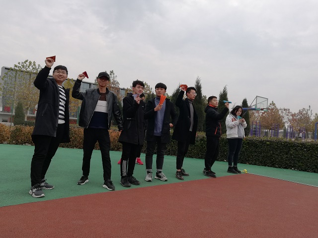 【完满班级】承载希望 放飞梦想——数据1801班“纸飞机竞赛”完满班级活动