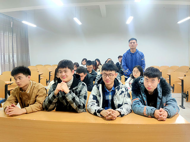 【完满班级】缅怀雷锋事迹 传承雷锋精神——智能工程学院通信2001班完满班级活动