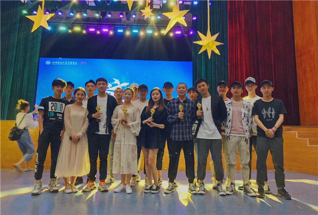 才艺之星•郝智超:追逐梦想 闪闪发光