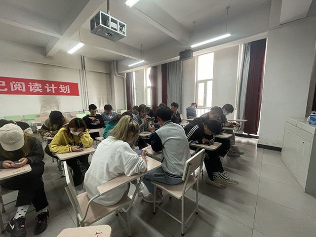 【完满班级】指尖竞技 王者荣耀比赛——环设2002班电子竞技