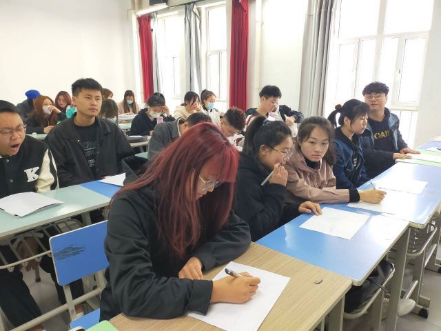 【完满班级】标志设计展风采 博采众长显闪亮——艺术传媒学院环设1902班LOGO设计大赛