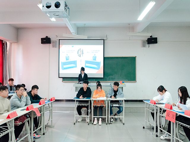 学长计划第904期:争锋思与辩 看我如何“口吐莲花”——白马非马 唇枪舌战艺术传媒学院第九届“传媒杯”辩论赛