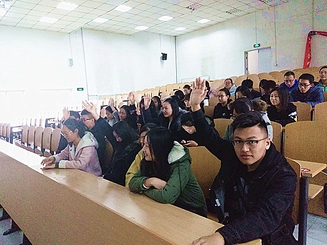 【完满班级】践行十九大理念 向爱而生——淬炼商学院举办“善”行青春主题活动（四十）