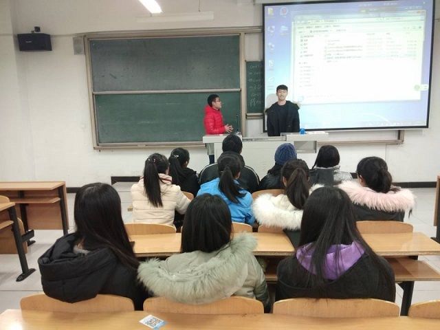 【完满班级】青春盛宴 一世绵延——食品与环境学院食品1801班青春电影赏析完满班级活动