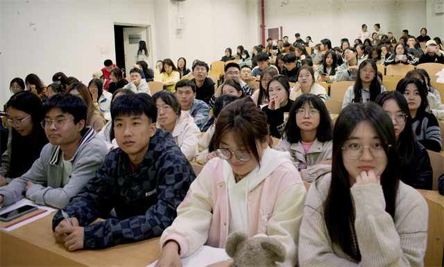 深耕完满路 蓄势促前行——淬炼·国际商学院完满团支部新闻稿相关培训