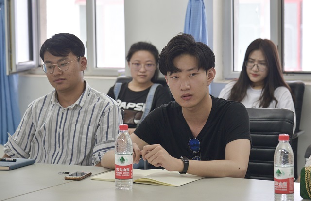 “奋斗不息·青春前行”毕业学生干部座谈会暨2019届骨干校友联络员聘任仪式圆满落幕