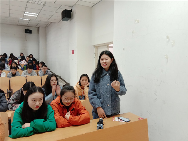 【辅导员说完满】树时代新风 立爱国壮举——淬炼商学院“辅导员说完满”专题活动（十五）